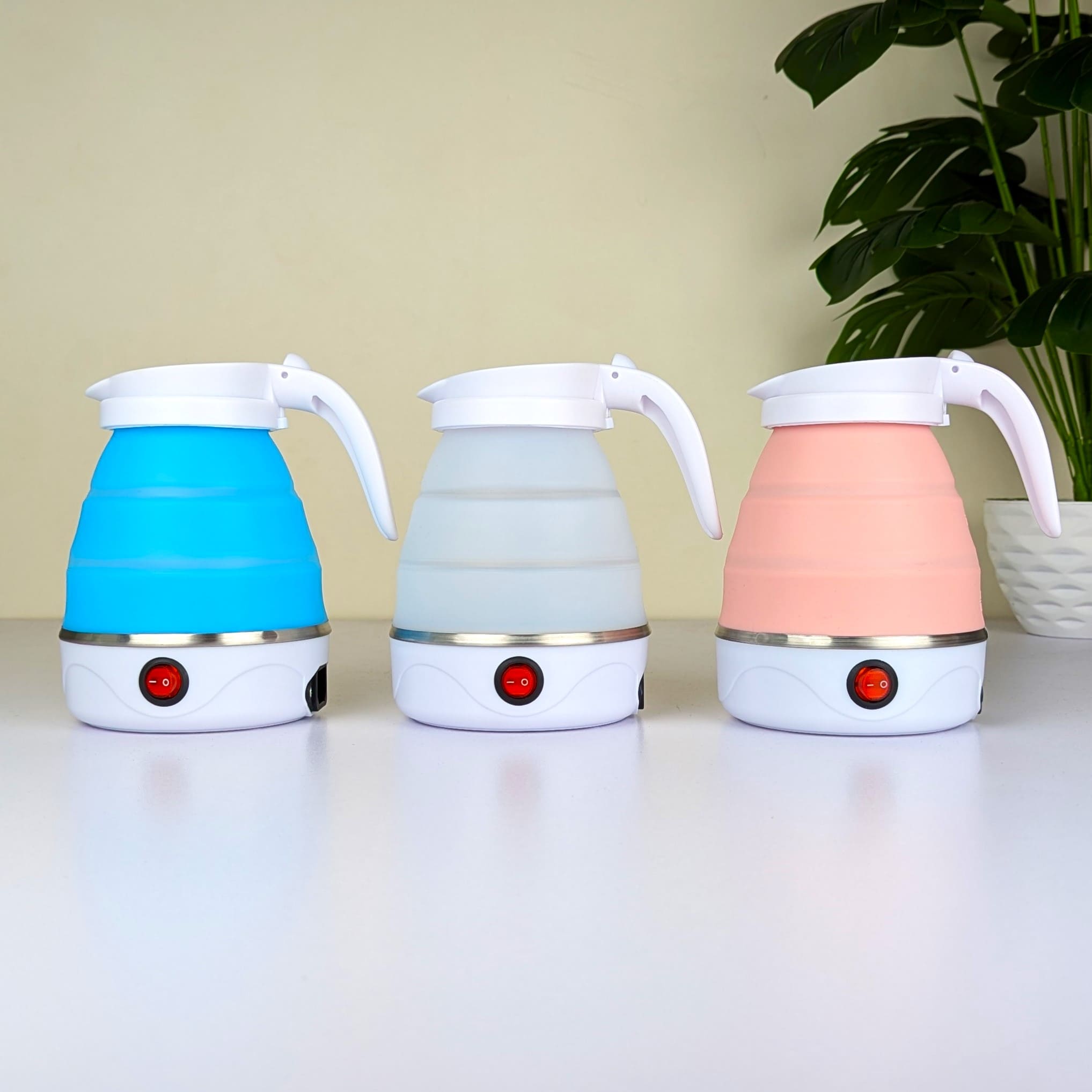 Travelling Folding Electric Kettle 600ml with Food Grade Silicone